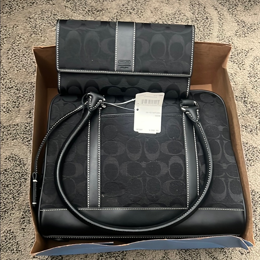Vtg NWT -Coach Black Signature Handbag and Wallet Set